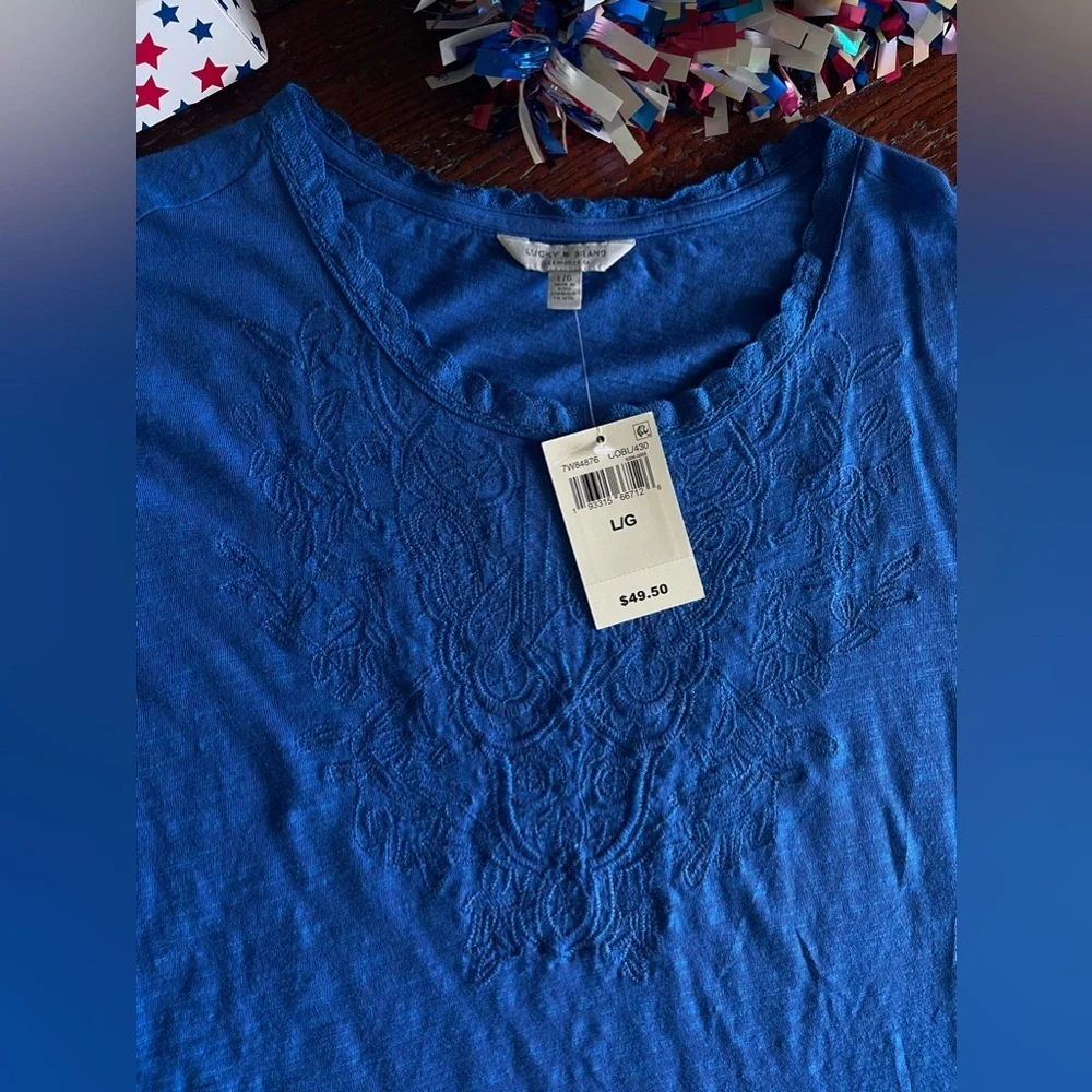 2/35 Lucky Brand Top - Picture 2 of 2